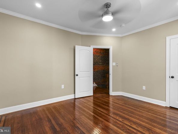 4910 Pine Street, Philadelphia PA 19143