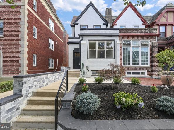 4910 Pine Street, Philadelphia PA 19143