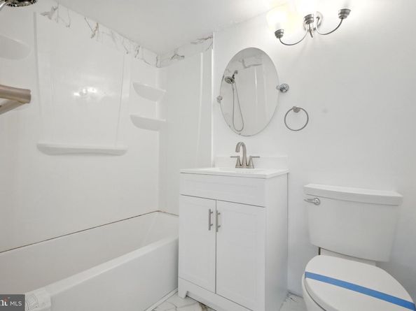 2500 N Van Dorn Street 406, Alexandria VA 22302
