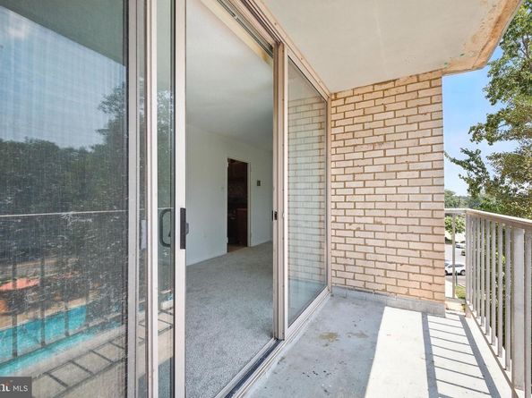 2500 N Van Dorn Street 406, Alexandria VA 22302