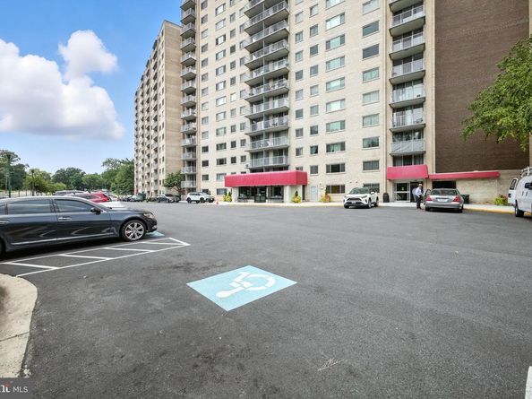2500 N Van Dorn Street 406, Alexandria VA 22302