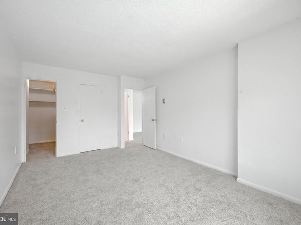 2500 N Van Dorn Street 406, Alexandria VA 22302