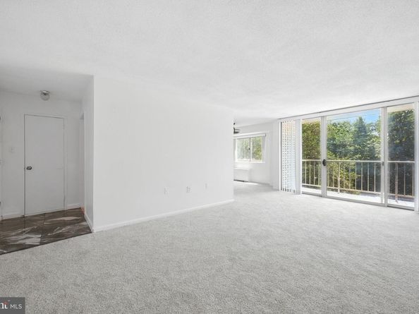 2500 N Van Dorn Street 406, Alexandria VA 22302