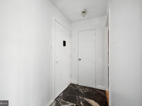 2500 N Van Dorn Street 406, Alexandria VA 22302