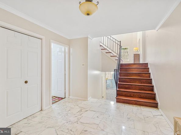 2757 Unicorn Lane NW, Washington DC 20015