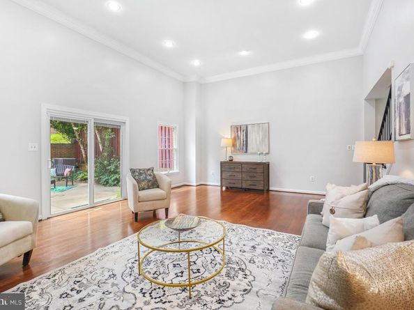 2757 Unicorn Lane NW, Washington DC 20015