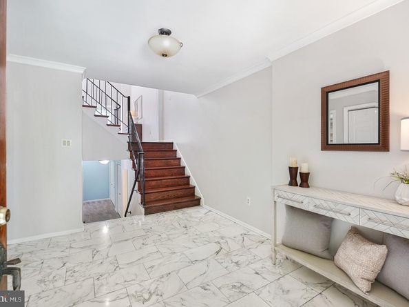 2757 Unicorn Lane NW, Washington DC 20015
