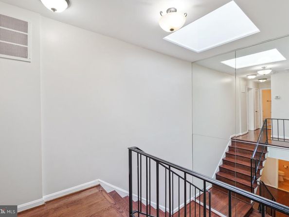 2757 Unicorn Lane NW, Washington DC 20015