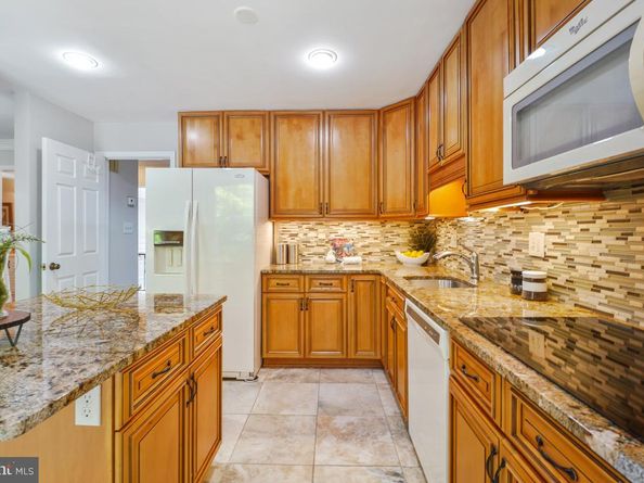 2757 Unicorn Lane NW, Washington DC 20015