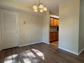 3314 Woodburn Village Drive 13, Annandale VA 22003