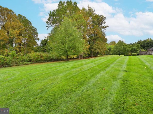 1121 Jefferson Lane, Huntingdon Valley PA 19006