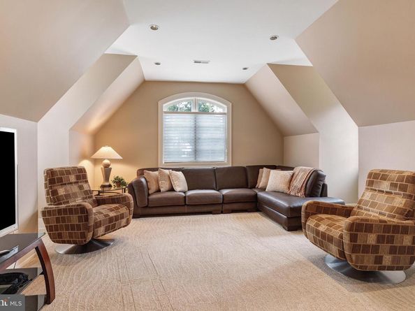 1121 Jefferson Lane, Huntingdon Valley PA 19006