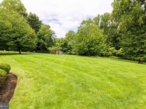 1121 Jefferson Lane, Huntingdon Valley PA 19006