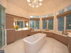 1121 Jefferson Lane, Huntingdon Valley PA 19006