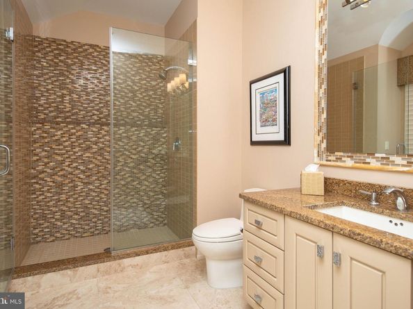 1121 Jefferson Lane, Huntingdon Valley PA 19006