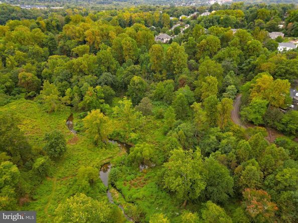 1121 Jefferson Lane, Huntingdon Valley PA 19006