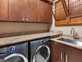 1121 Jefferson Lane, Huntingdon Valley PA 19006
