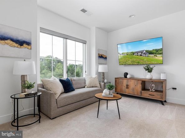 3557 Orchid Pond Way, Oakton VA 22124