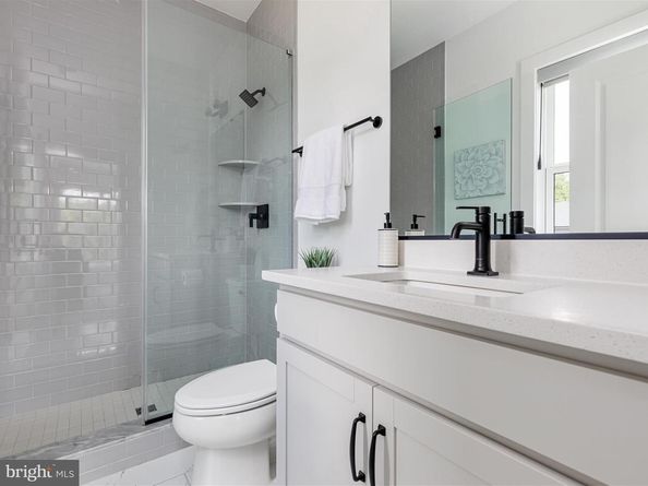 3557 Orchid Pond Way, Oakton VA 22124