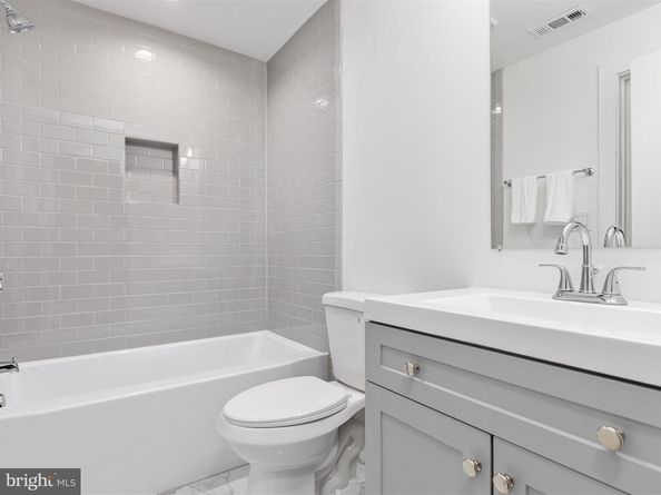 3557 Orchid Pond Way, Oakton VA 22124