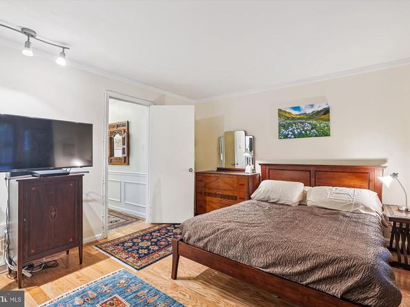 1811 T Street NW, Washington DC 20009
