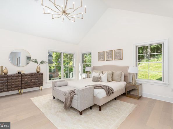 5631 Macarthur Boulevard NW, Washington DC 20016