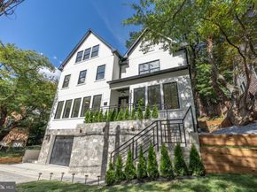 5631 Macarthur Boulevard NW, Washington DC 20016