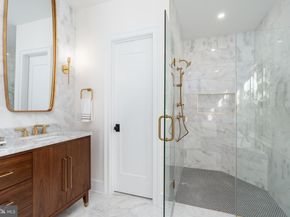 5631 Macarthur Boulevard NW, Washington DC 20016