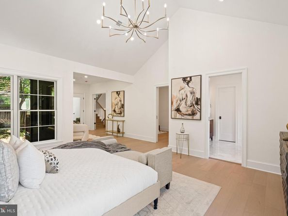 5631 Macarthur Boulevard NW, Washington DC 20016