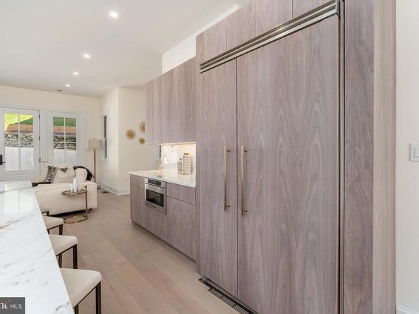 5631 Macarthur Boulevard NW, Washington DC 20016