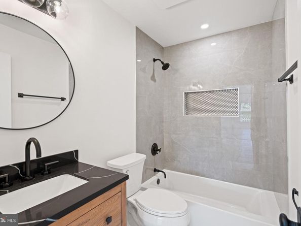 5631 Macarthur Boulevard NW, Washington DC 20016