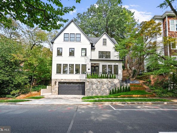 5631 Macarthur Boulevard NW, Washington DC 20016