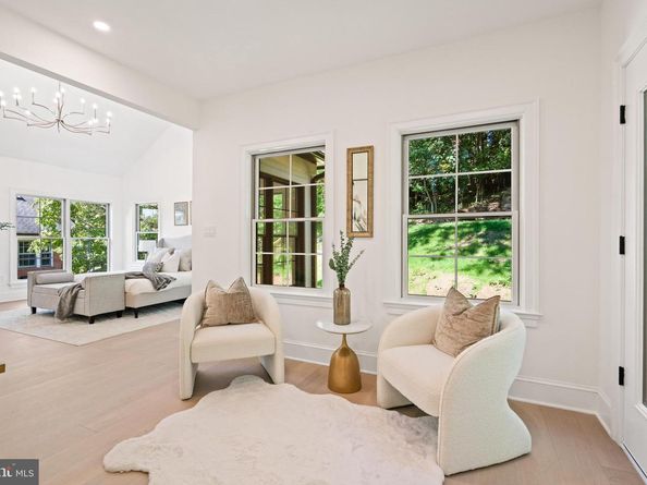 5631 Macarthur Boulevard NW, Washington DC 20016