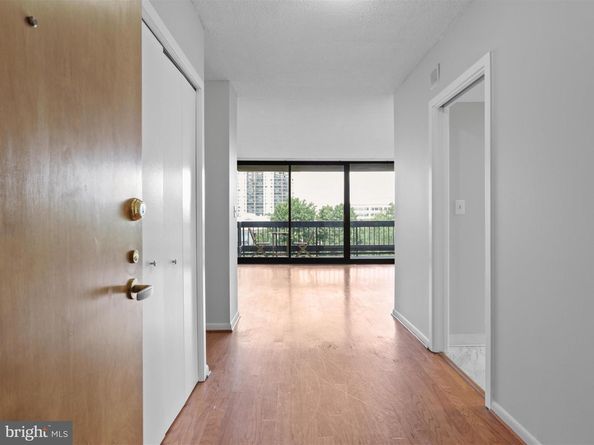 5505 Seminary Road 505N, Falls Church VA 22041