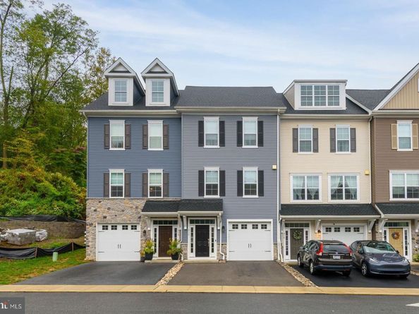 312 Rock Run Circle, Broomall PA 19008