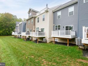 312 Rock Run Circle, Broomall PA 19008