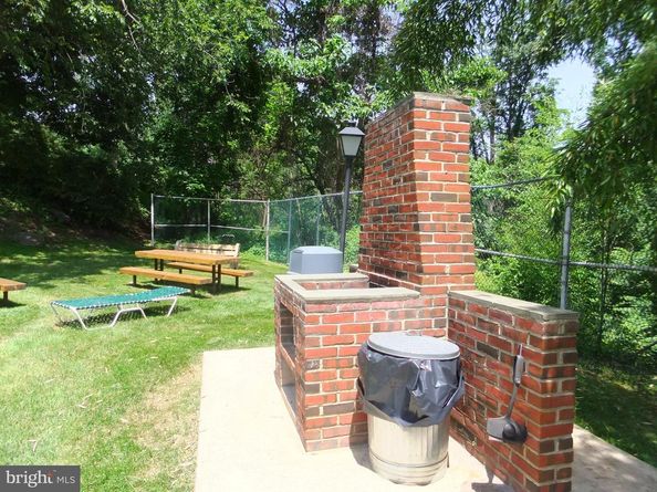 1637 Oakwood Drive S115, Narberth PA 19072