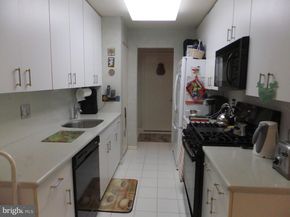 1637 Oakwood Drive S115, Narberth PA 19072