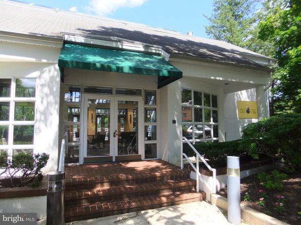 1637 Oakwood Drive S115, Narberth PA 19072