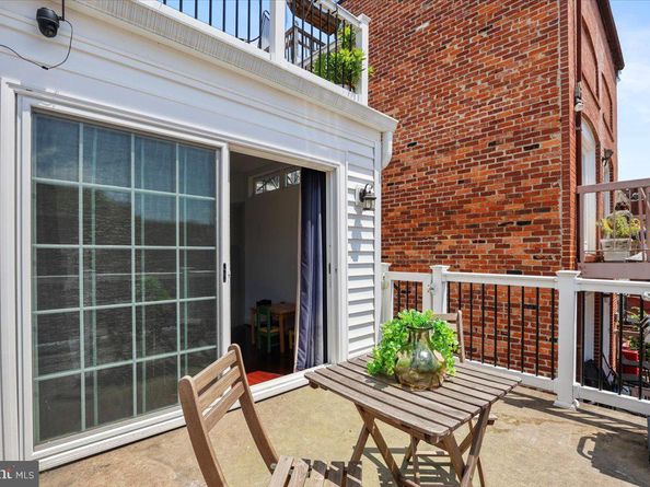 1832 Calvert Street NW 3, Washington DC 20009
