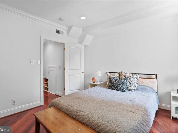 1832 Calvert Street NW 3, Washington DC 20009