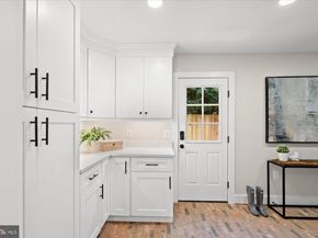 903 E Timber Branch Parkway, Alexandria VA 22302