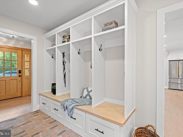 903 E Timber Branch Parkway, Alexandria VA 22302