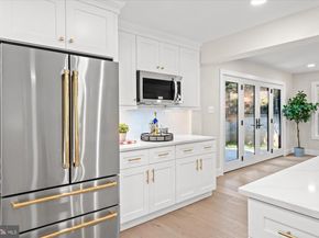 903 E Timber Branch Parkway, Alexandria VA 22302