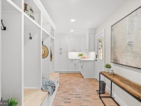 903 E Timber Branch Parkway, Alexandria VA 22302