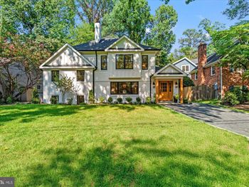 903 E Timber Branch Parkway
