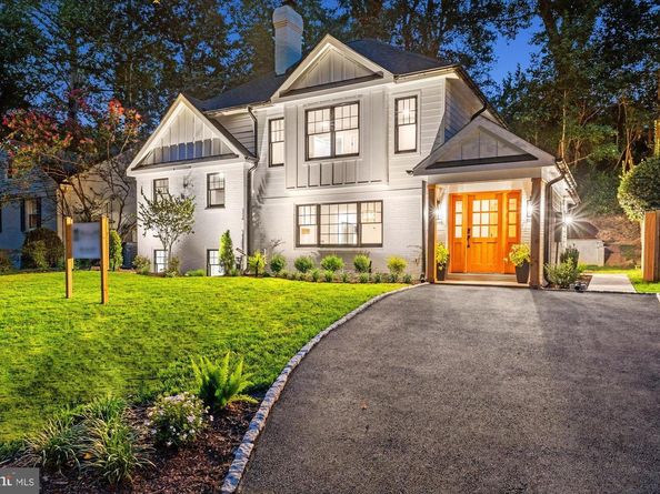 903 E Timber Branch Parkway, Alexandria VA 22302