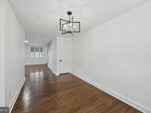 423 Seven Oaks Drive, Clifton Heights PA 19018