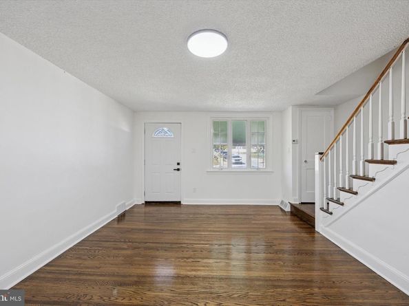 423 Seven Oaks Drive, Clifton Heights PA 19018