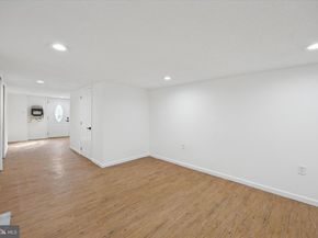 423 Seven Oaks Drive, Clifton Heights PA 19018